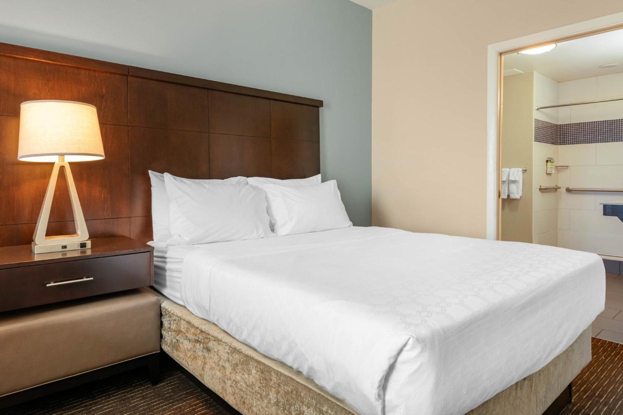 Staybridge Suites St. Petersburg Fl By Ihg Buitenkant foto